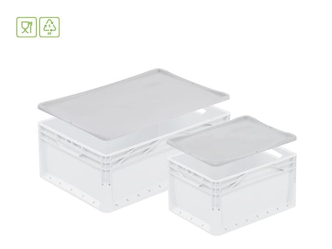 Zwei transparente Auflagedeckel für weiße Eurobehälter der Serie "lightline", passend auf unterschiedlich große Kunststoffkisten aus Polypropylen (PP), mit Symbolen für Lebensmittelechtheit und Recyclingfähigkeit oben links.